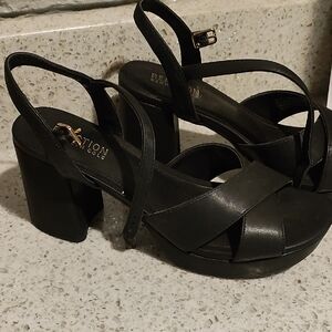 Kenneth Cole Reaction Black Platform Heels